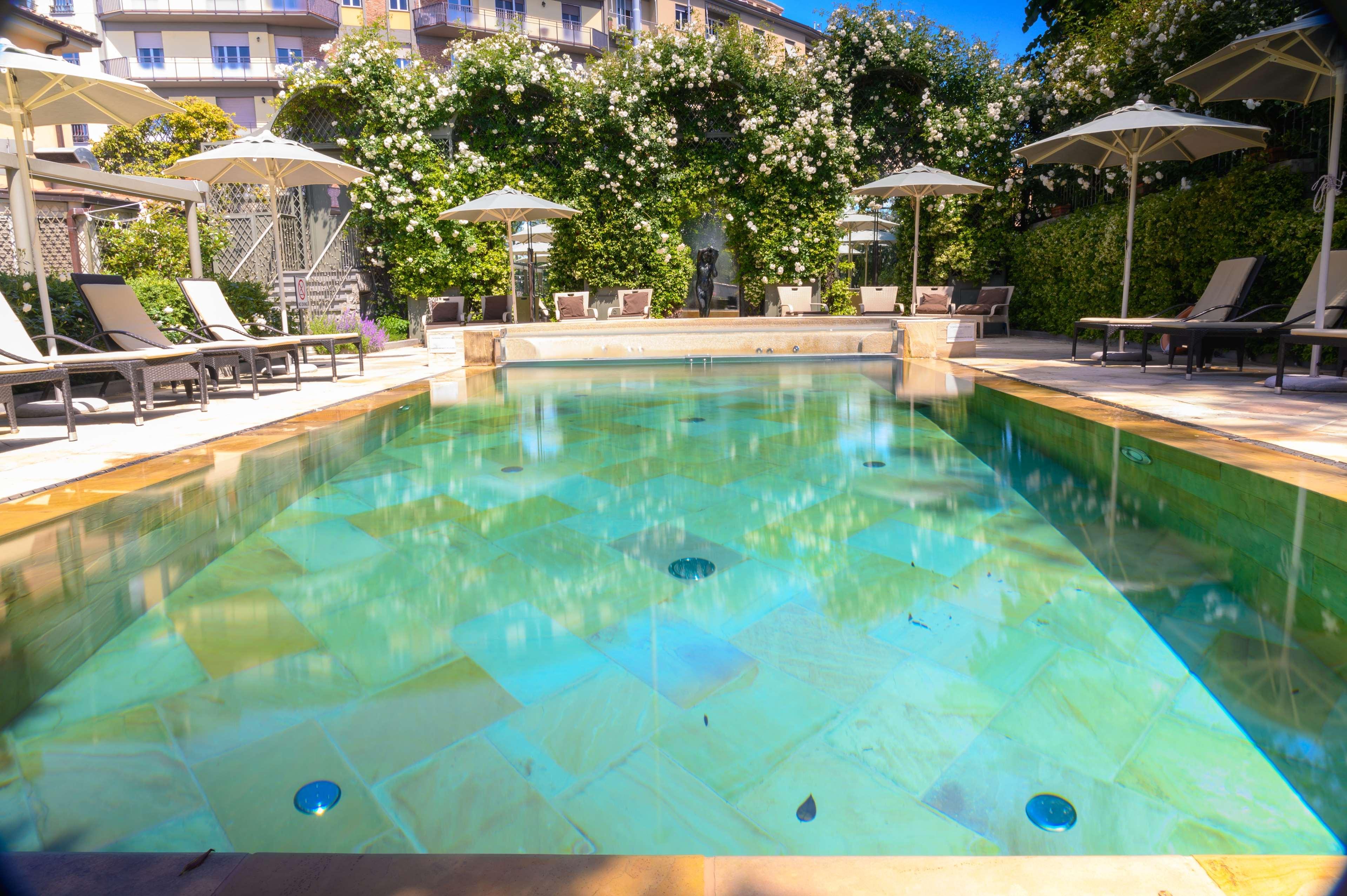 Ville Sull'Arno Флоренция Екстериор снимка The swimming pool at the hotel