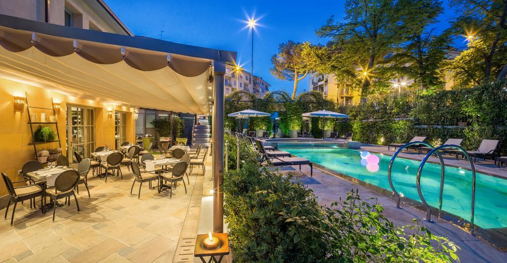 Ville Sull'Arno Флоренция Екстериор снимка The hotel's pool