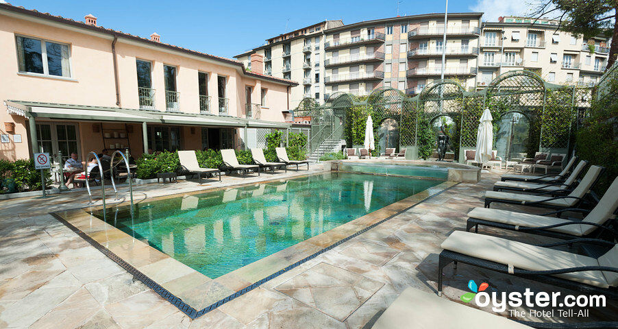 Ville Sull'Arno Флоренция Екстериор снимка The pool of the hotel